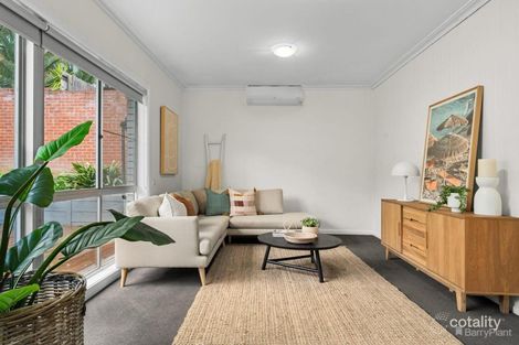 Property photo of 18 Calrossie Avenue Montmorency VIC 3094