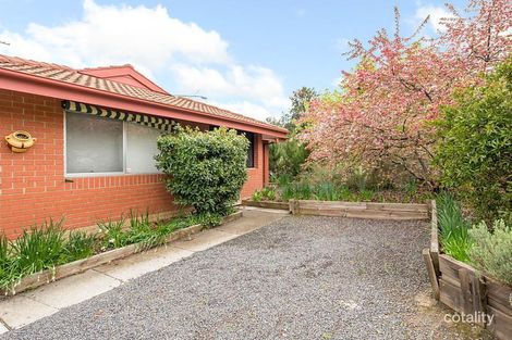 2 Ellwood Cres, Isaacs, ACT 2607