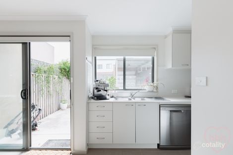 Property photo of 36 Hibberd Crescent Forde ACT 2914
