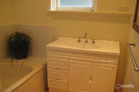 Property photo of 1/6 York Street Reservoir VIC 3073