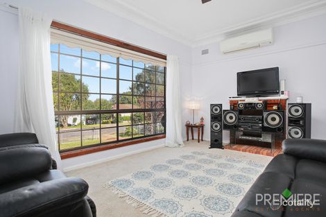 Property photo of 6 Bocking Avenue Bradbury NSW 2560
