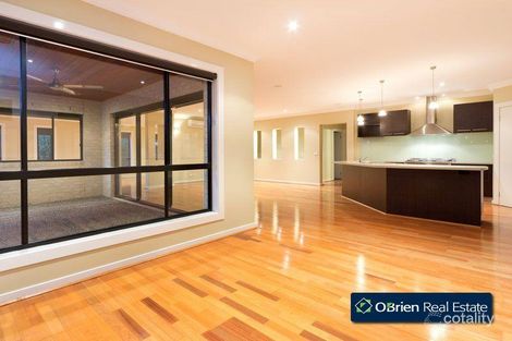 Property photo of 16 Viewgrand Drive Berwick VIC 3806