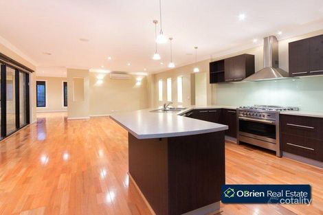 Property photo of 16 Viewgrand Drive Berwick VIC 3806