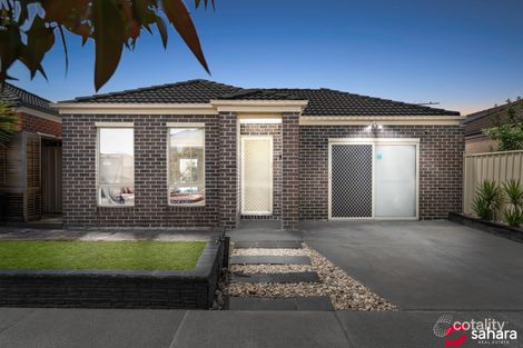 Property photo of 38 Burrora Way Craigieburn VIC 3064