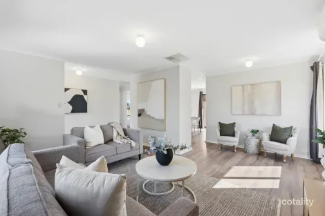 Property photo of 2 Vaughan Close Woodcroft SA 5162