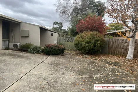 4 Marlee Pl, Narrabundah, ACT 2604