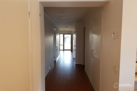 Property photo of 33 Leyana Crescent Brookfield VIC 3338