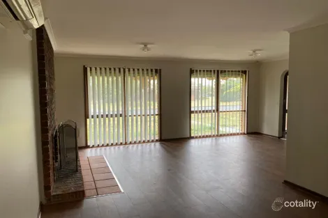 Property photo of 14 Campaspe Crescent Brookfield VIC 3338