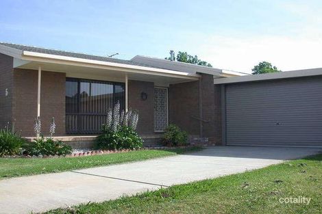 5 Lloyd St, West Wodonga, VIC 3690