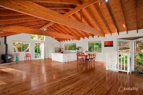 Property photo of 30 Tatiara Crescent North Narrabeen NSW 2101