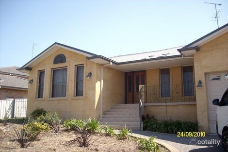 Property photo of 30 Ivy Avenue McGraths Hill NSW 2756