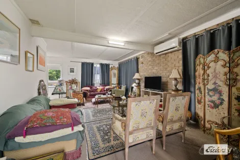 Property photo of 134 Thomas Mitchell Drive Wodonga VIC 3690