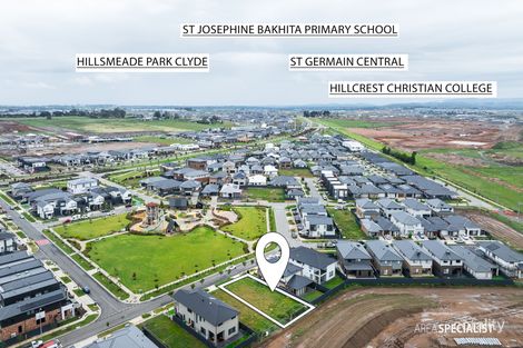 Property photo of 524/17 Shearjoy Loop Clyde North VIC 3978