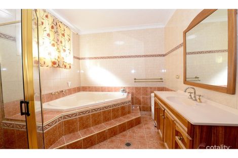 Property photo of 39 Naylor Place Ingleburn NSW 2565