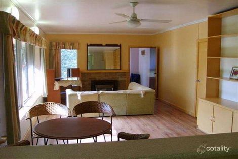 Property photo of 8 Thomas Grove Bridgewater SA 5155