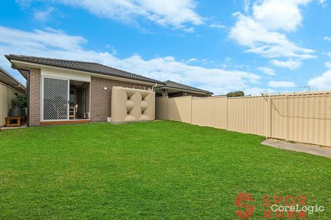 Property photo of 79 Carroll Crescent Plumpton NSW 2761