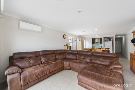 Property photo of 15 Riparian Way Brookfield VIC 3338