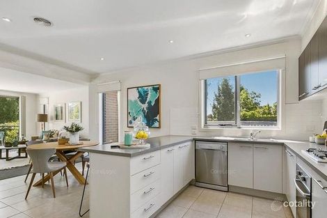 Property photo of 1 Pear Court Seaford VIC 3198