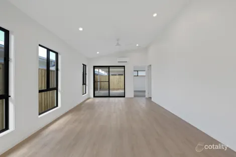 Property photo of 13 Mallee Road Palmview QLD 4553