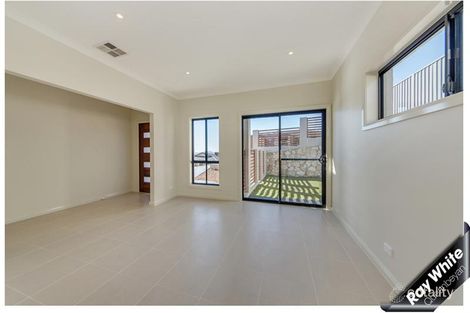 Property photo of 127 Waterfall Drive Jerrabomberra NSW 2619