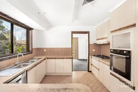 Property photo of 25 Carina Drive Melton VIC 3337