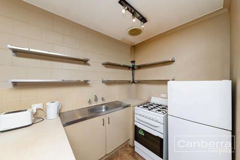 Property photo of 13/10 Macquoid Street Queanbeyan East NSW 2620