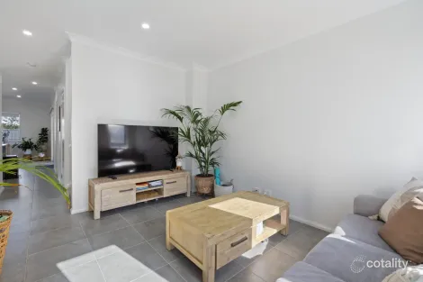 Property photo of 2/91 Kentia Drive Forster NSW 2428