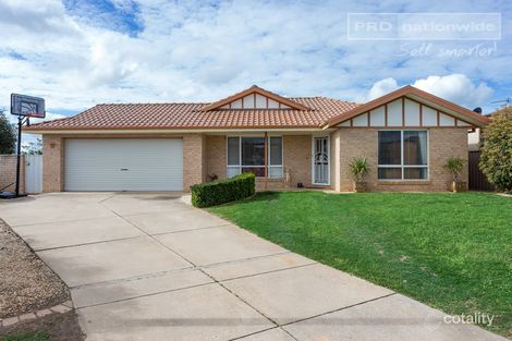Property photo of 4 Havilah Place Bourkelands NSW 2650