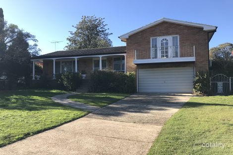 Property photo of 4 Somers Close Metford NSW 2323