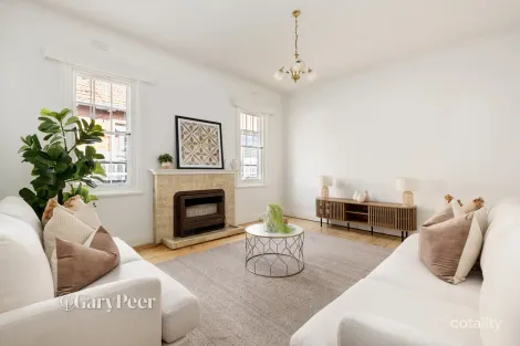 Property photo of 6 Kambrook Road Caulfield North VIC 3161