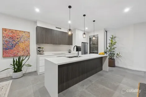 Property photo of 2/8 Blacket Street Heathcote NSW 2233