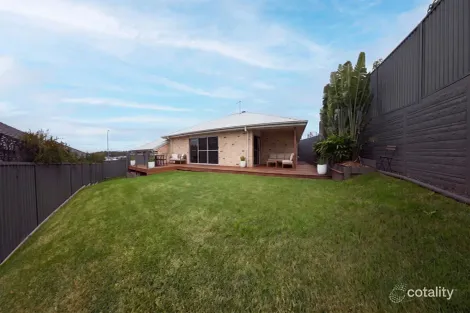 Property photo of 7 Tucker Close Thrumster NSW 2444