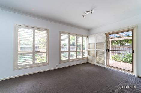 Property photo of 29 Angophora Circuit Warriewood NSW 2102