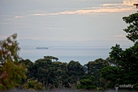 Property photo of 14 Waterview Close Mount Eliza VIC 3930