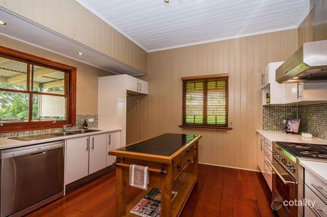 Property photo of 6 Pinecroft Street Camp Hill QLD 4152