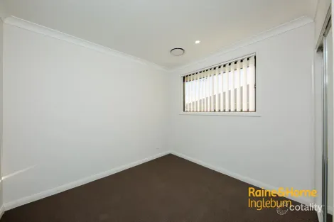 Property photo of 24 McDermott Street Denham Court NSW 2565