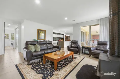 Property photo of 8A Flack Street Ballan VIC 3342