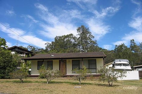 Property photo of 12 Indra Avenue Summerland Point NSW 2259