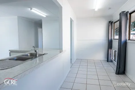Property photo of 19 The Barons Drive Andergrove QLD 4740
