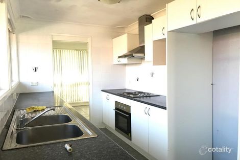 Property photo of 72 Brisbane Road St Johns Park NSW 2176