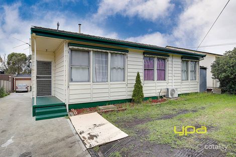 32 Pyalong Cres, Dallas, VIC 3047