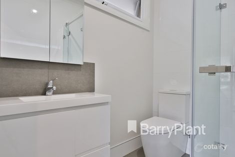 Property photo of 18 Wolangi Court Greensborough VIC 3088