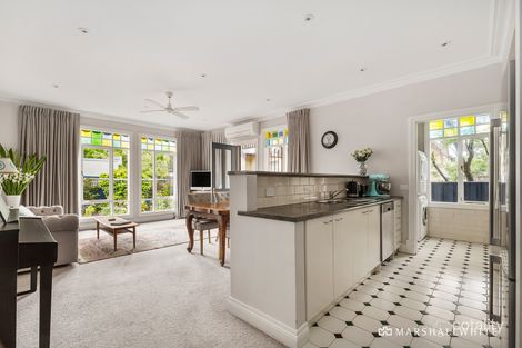 Property photo of 2/1 Viva Street Glen Iris VIC 3146