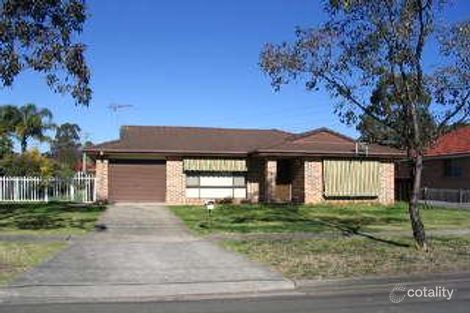 4 Clucas Rd, Dharruk, NSW 2770