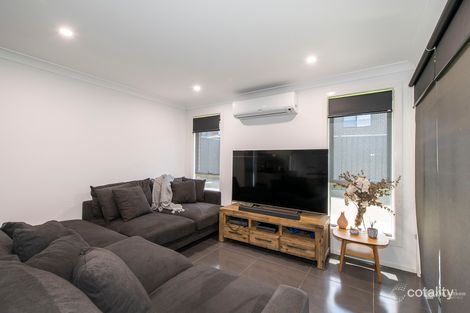 Property photo of 21 Ashgrove Close Jordan Springs NSW 2747