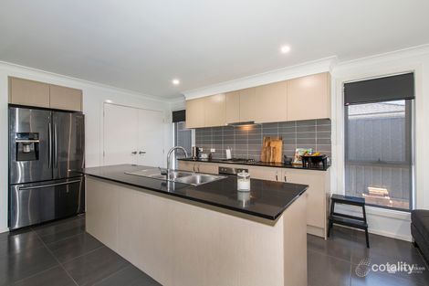 Property photo of 21 Ashgrove Close Jordan Springs NSW 2747