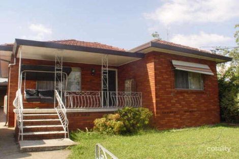 4 Railway St, Old Guildford, NSW 2161