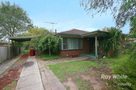 16 Ainsleigh Ct, Cranbourne, VIC 3977