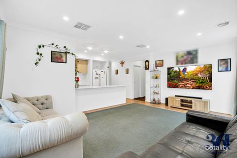 Property photo of 7 Nyman Circuit Tarneit VIC 3029