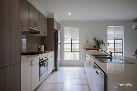 Property photo of 31 Vargon Circuit Holmview QLD 4207